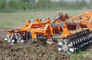 MAAG CBL COMBILAM 2,5-6 m kombinált aprító lazító eszköz, 4-művelet egy menetben!