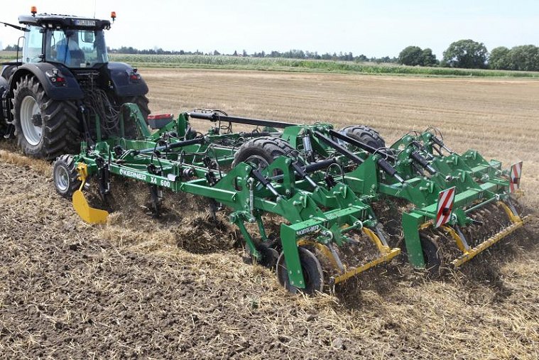 KERNER X4  4,2-6,6 m vontatott