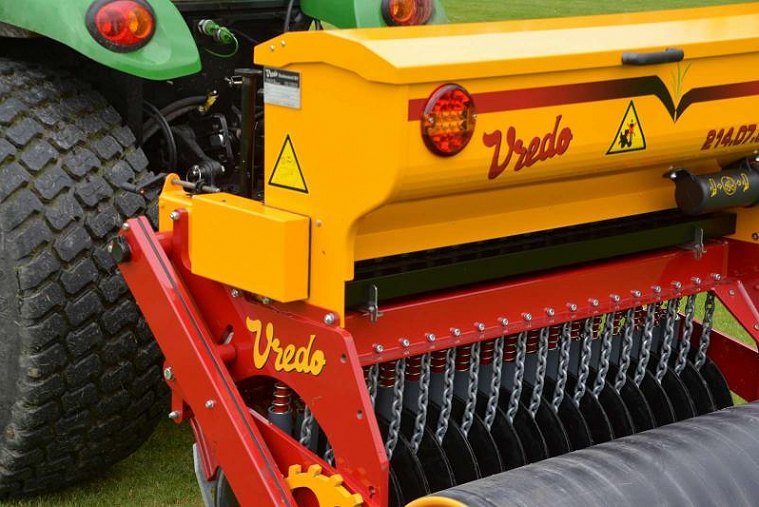 VREDO AGRI Compact. 0,97-2,17 m mechanikus gyep direktvetőgép