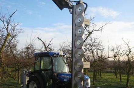 Gyümölcsös és szőlő művelés síkfalmetszők, sövényvágók, csonkázók, előmetszők