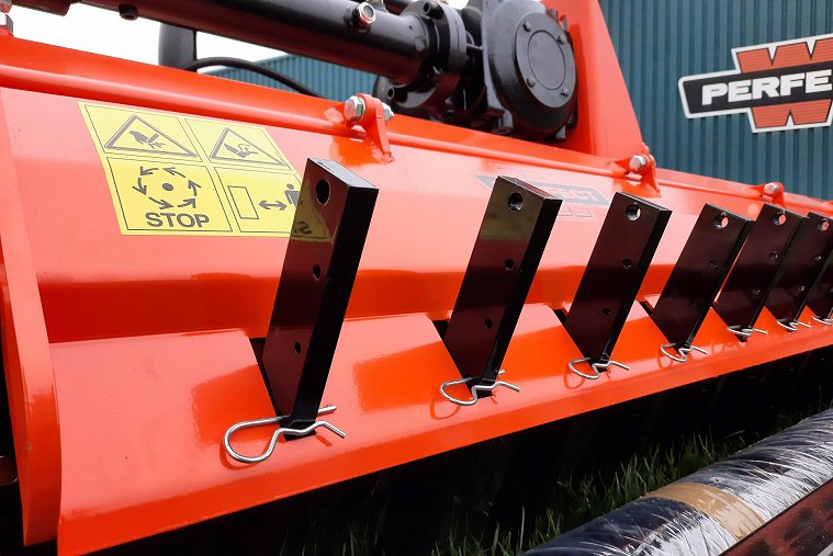 PEEFECT VINICHOP függesztett SZŐLŐ mulcsozó 0,9-1,8 m ECONOMY kivitel